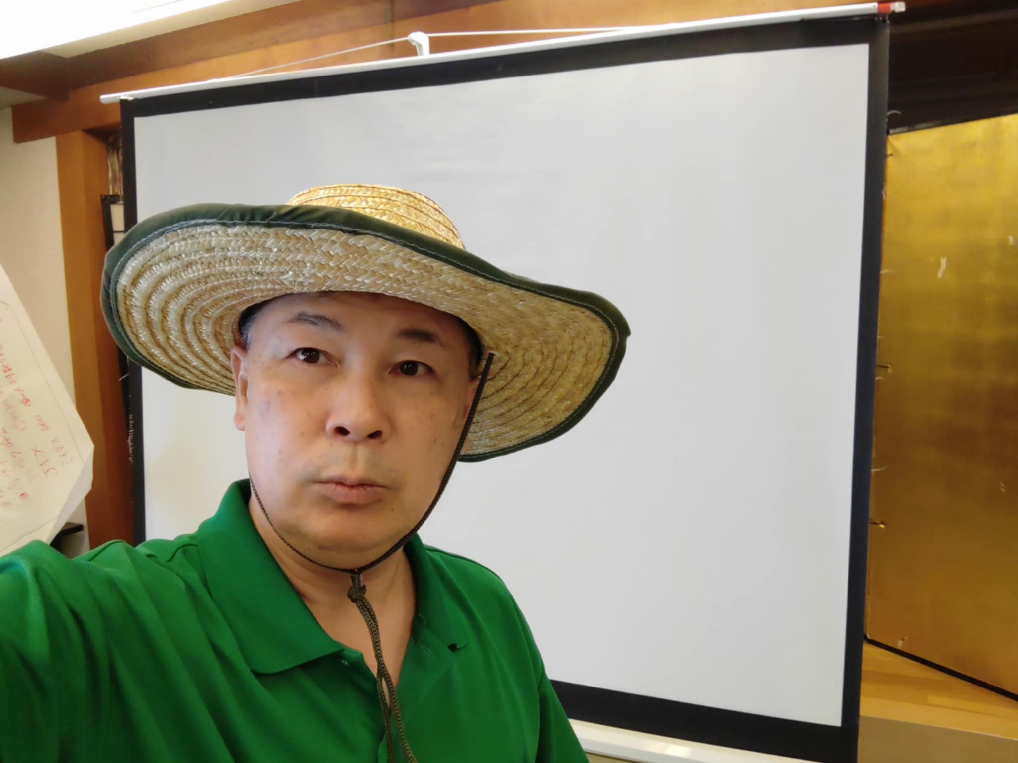 会議ファシリテート（司会進行）も承ります。